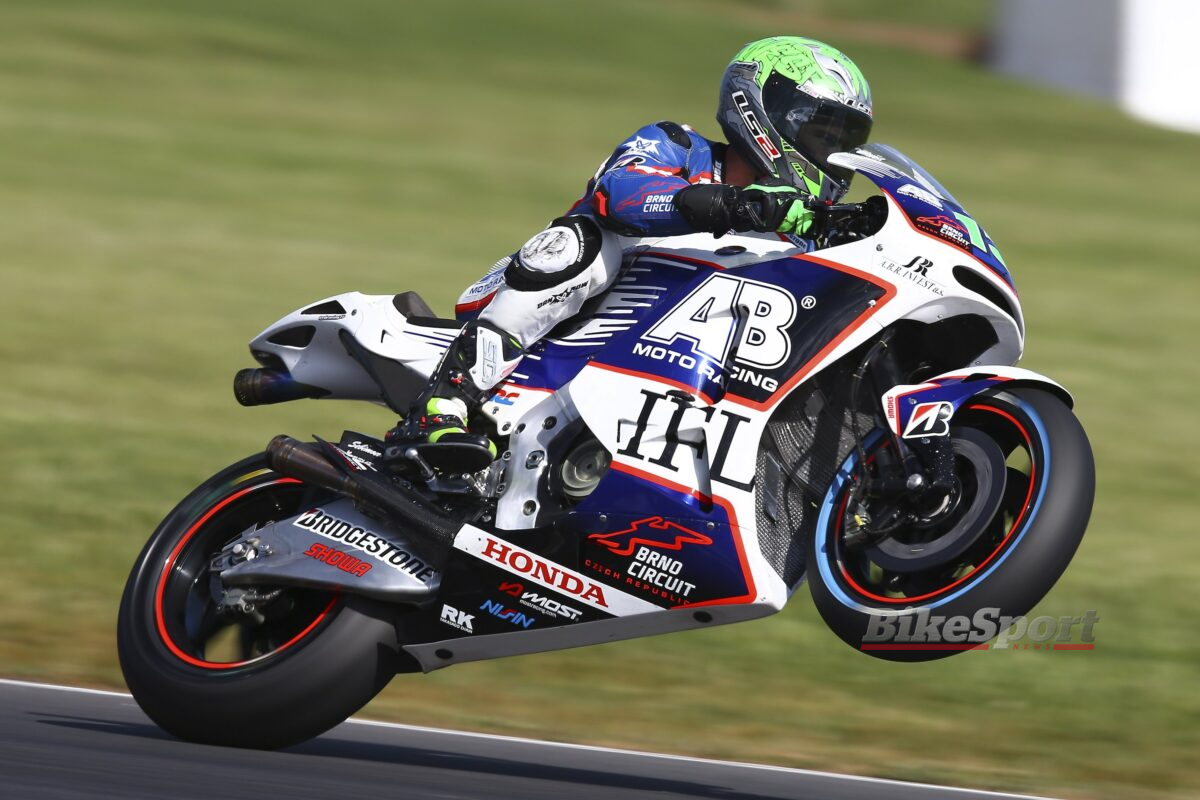 Anthony West AB Motoracing Honda 2015 MotoGP action Volver a enviarlo | Jonas Folger y otras 7 sorprendentes remontadas en MotoGP | Noticias BikeSport