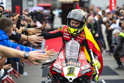 Alvaro Bautista, Aruba.it Ducati, Ducati Panigale V4 R, 2023 WorldSBK, Catalunya, action, parc ferme, celebration [credit/ 2Snap/Geebee]