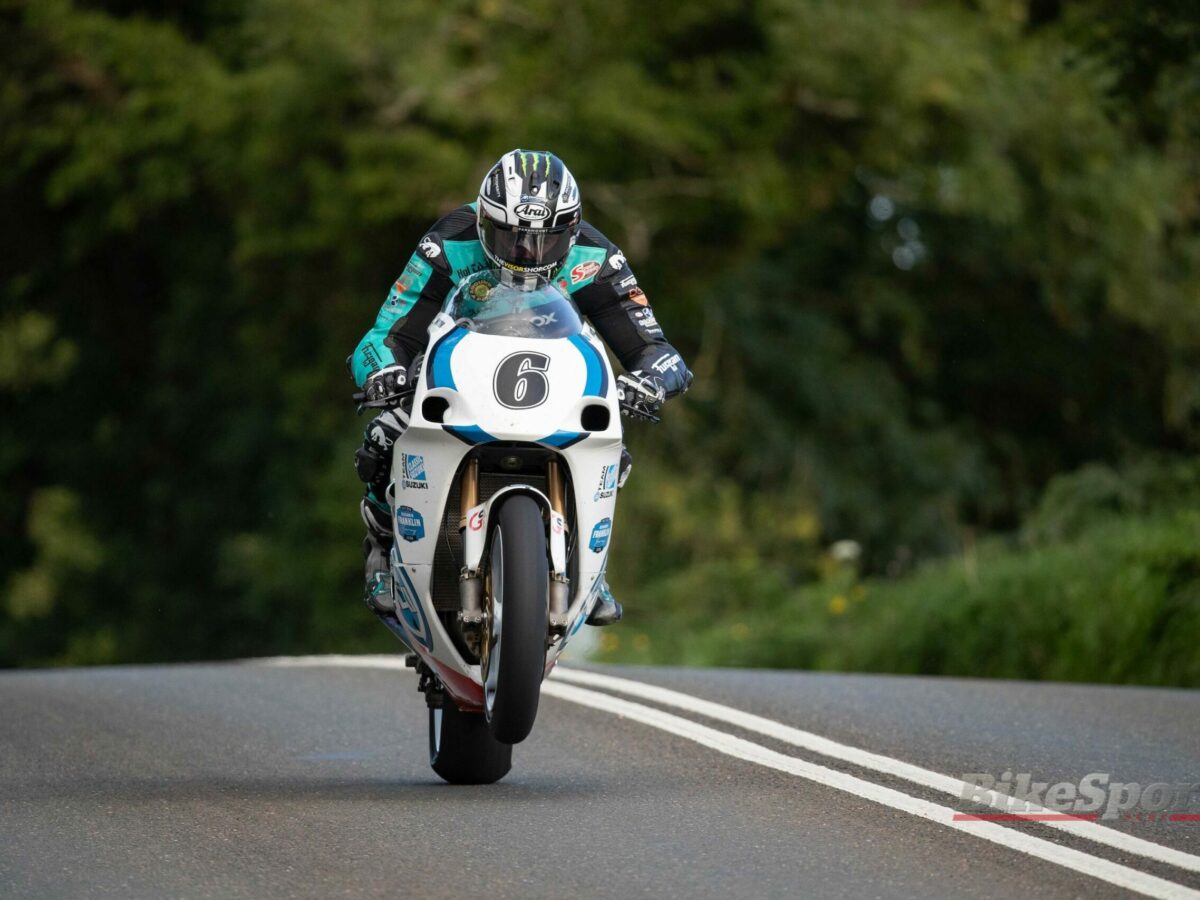 Michael Dunlop winds up Classic SBK pace at Manx GP on