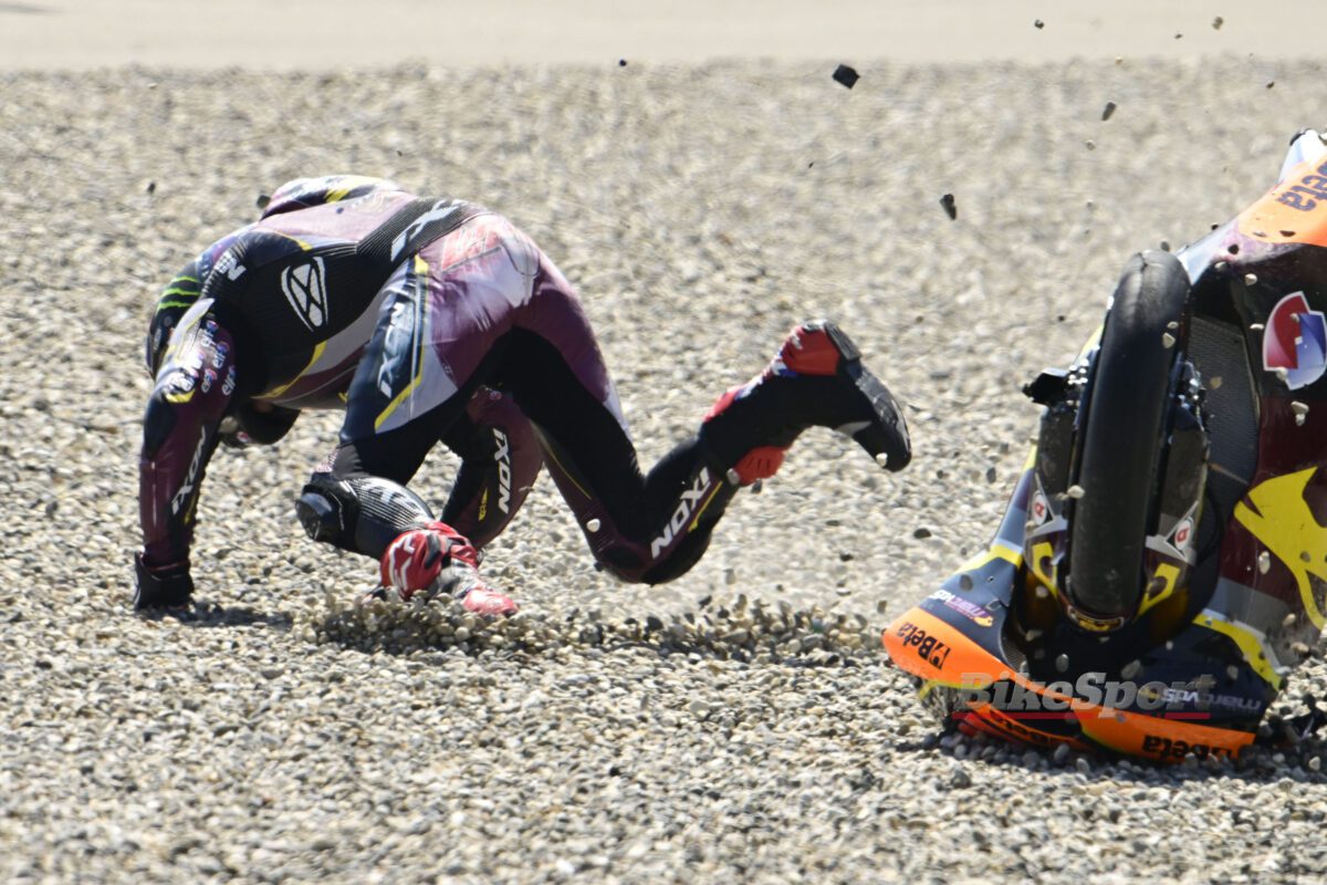 Sam Lowes, Marc VDS Racing, 2023 Moto2, Austrian Moto2, Spielberg, action, crash, fall, accident, Darryn Binder.jpg [credit - Gold & Goose]