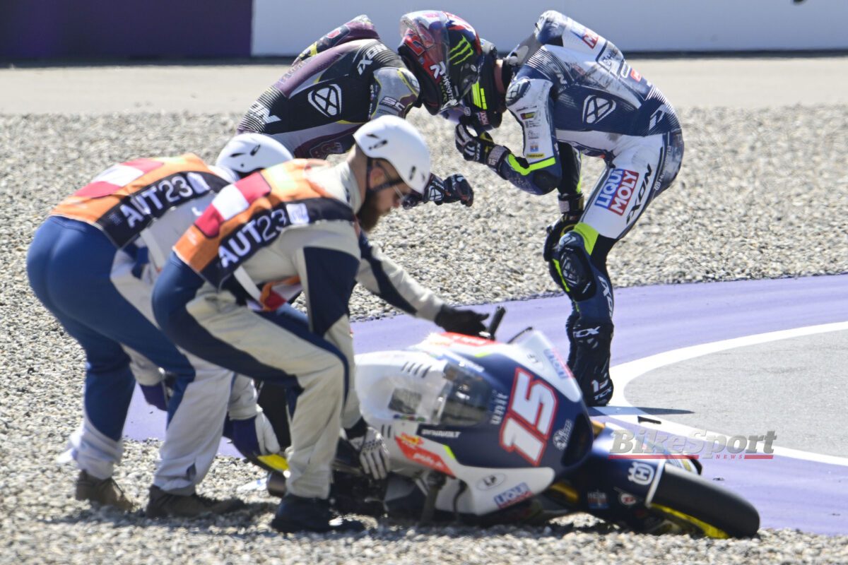 Sam Lowes, Marc VDS Racing, 2023 Moto2, Austrian Moto2, Spielberg, action, crash, fall, accident, Darryn Binder.jpg [credit - Gold & Goose]