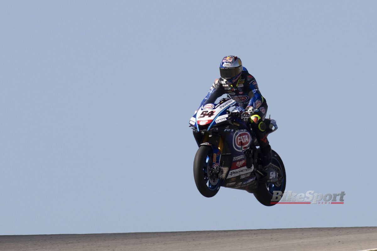 Toprak Razgatlioglu, Pata Yamaha, Yamaha R1, 2023 WorldSBK, Portimao, action [Gold & Goose]