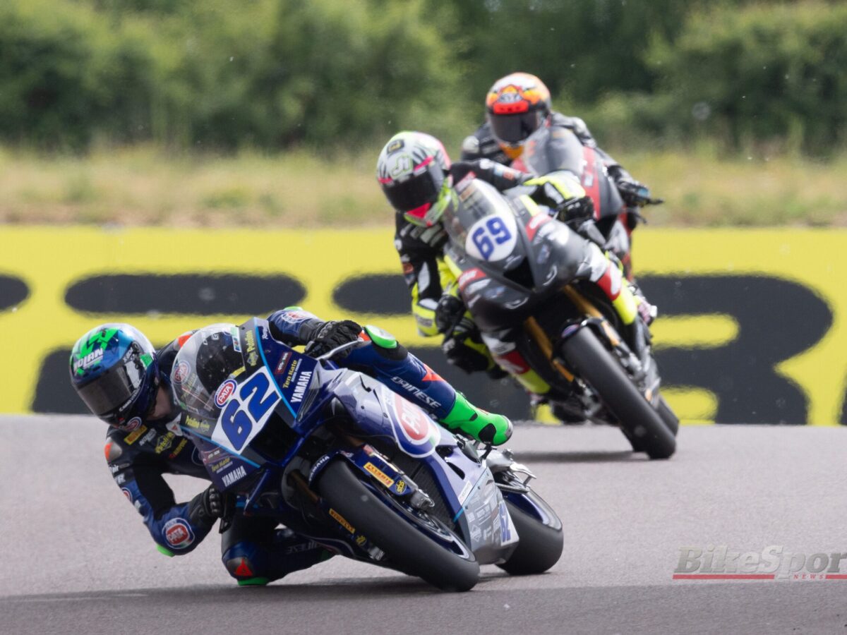 ユキ Italian WorldSSP, Race Two Results | Stefano Manzi completed