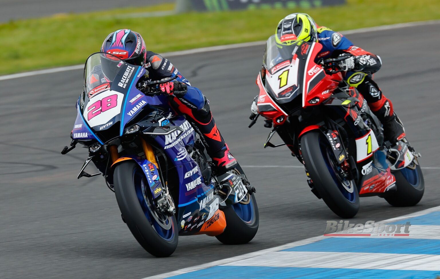 Bradley Ray, Raceways, Yamaha R1, 2025 BSB Knockhill, action [credit: Ian Hopgood Photography]
