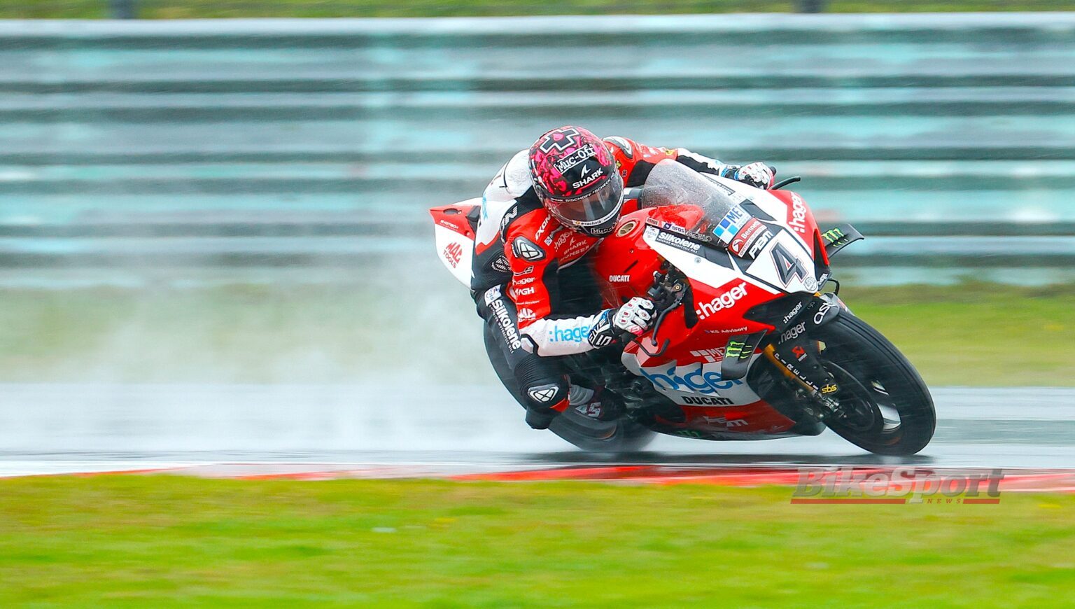 Scott Redding, Hager PBM, Ducati Panigale V4 R, 2025 BSB, Assen, action [Ian Hopgood Photography]