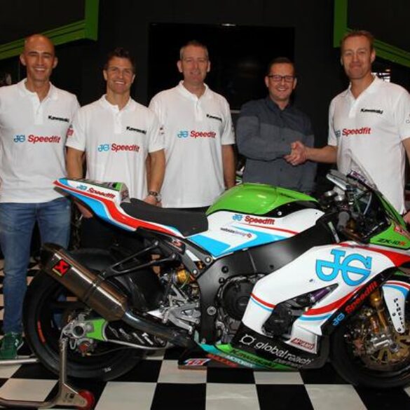 JG Speedfit KAWASAKI BSB 英国 チーム ポロシャツ M 13515-art-585x585.jpg