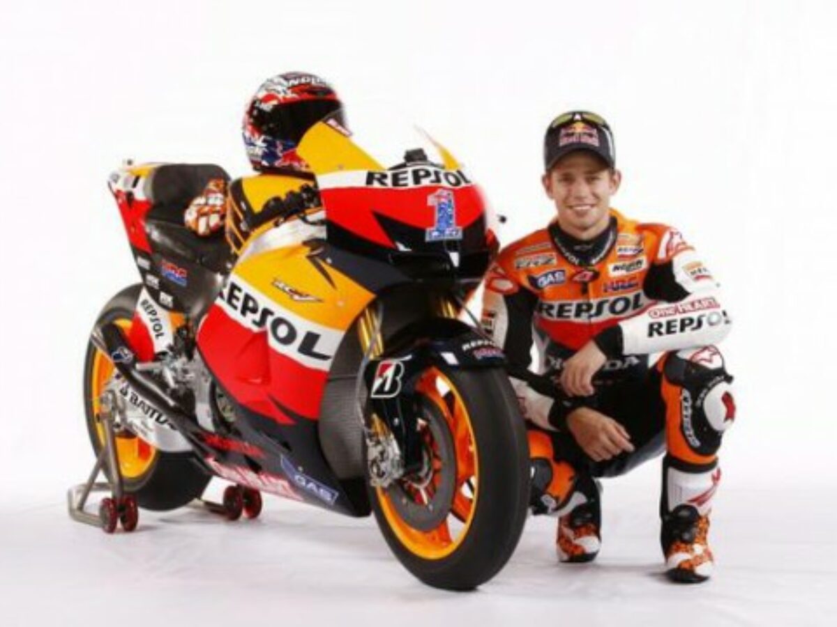 Casey Stoner unveils 2012 Repsol Honda MotoGP bike | BikeSport News